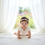 รับแต่งภาพลูกน้อยให้ผิวใสน่ารักน่าชัง ปรับผิวให้เนียนใสอย่างเป็นธรรมชาติ เพิ่มความอบอุ่นให้ภาพถ่ายเด็ก เหมาะสำหรับภาพครอบครัวและของขวัญที่ระลึก